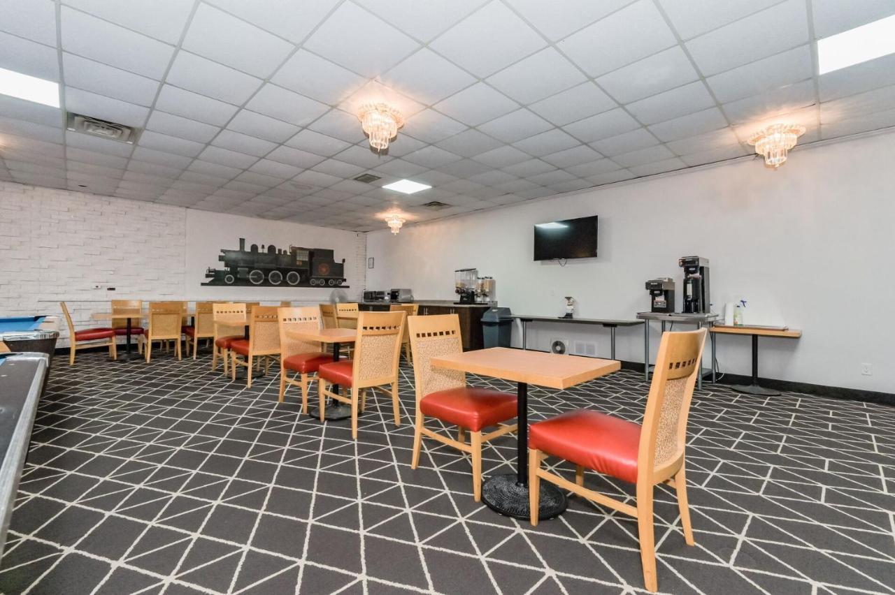 King Hotel Palmerston Екстер'єр фото