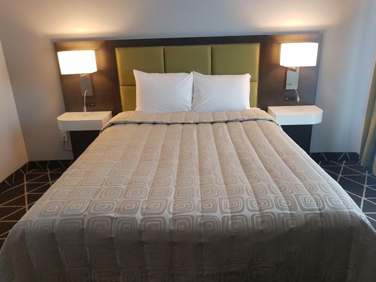 King Hotel Palmerston Екстер'єр фото